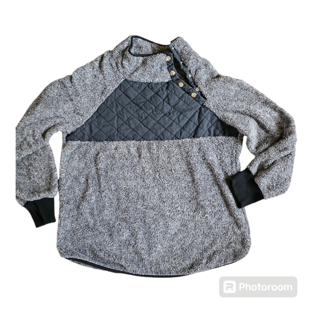 Gray & Black Quilted Soft Fuzzy Knitted Pull-Over Snap Sweater/Jacket ~NWOT! 💛